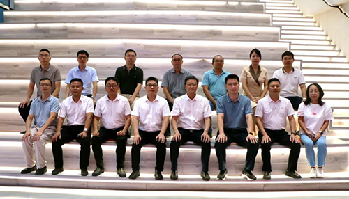 厦门市委墟落振兴办主任、市农业农村局局长邱武伟一行莅临龙8国际电子平台调研指导